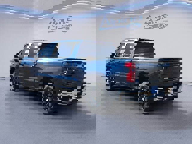 Used 2022 Chevrolet Silverado 1500 LT image 3