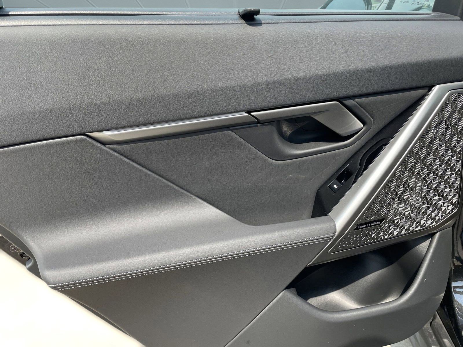 Used 2026 BMW 530i w/ Executive Package image 20