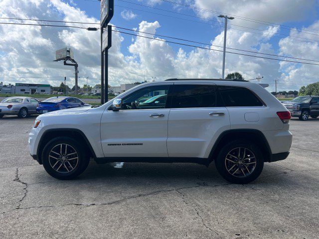 Used 2018 Jeep Grand Cherokee Limited w/ Trailer Tow Group IV RWD image 9
