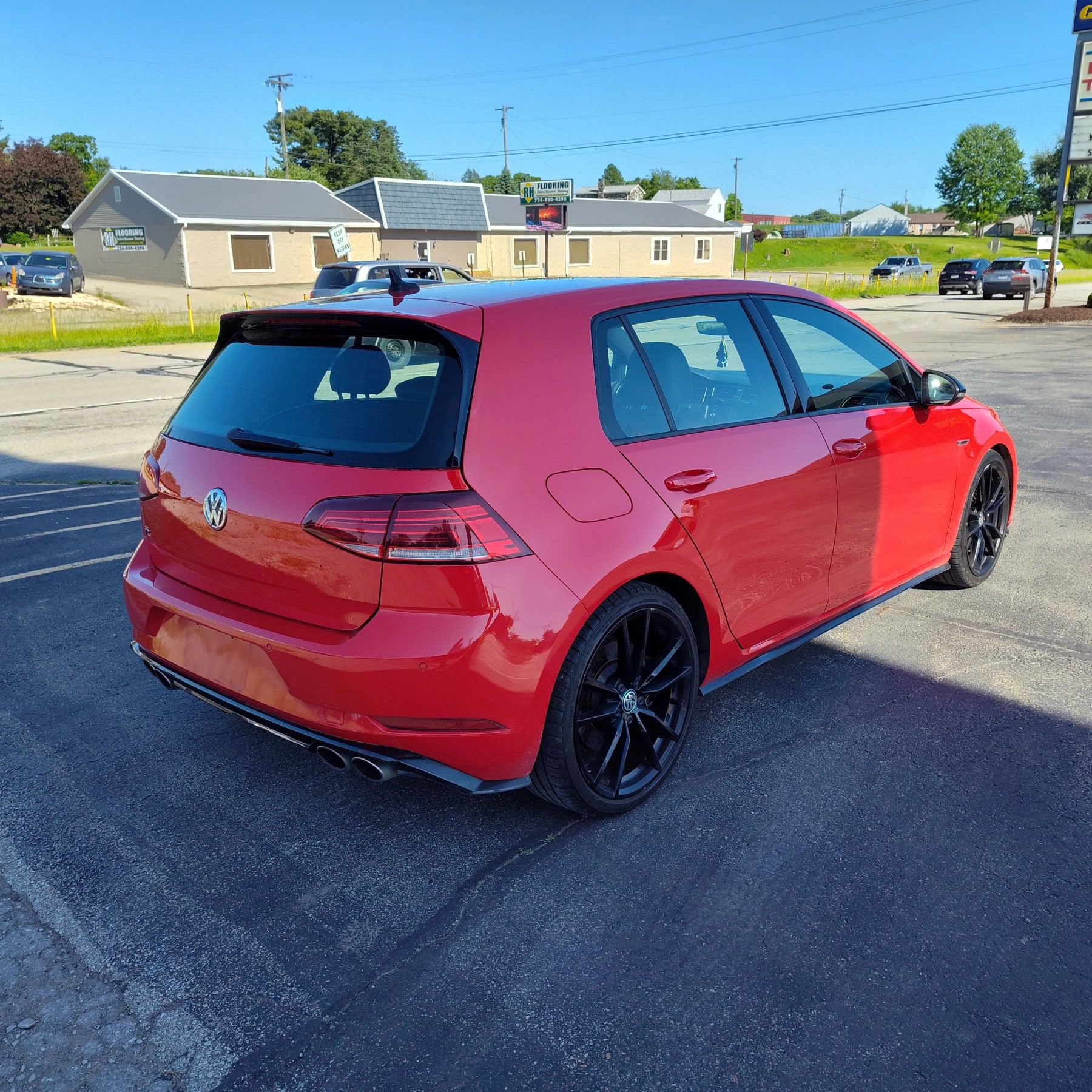 Used 2019 Volkswagen Golf 4-Door AWD/4WD image 5