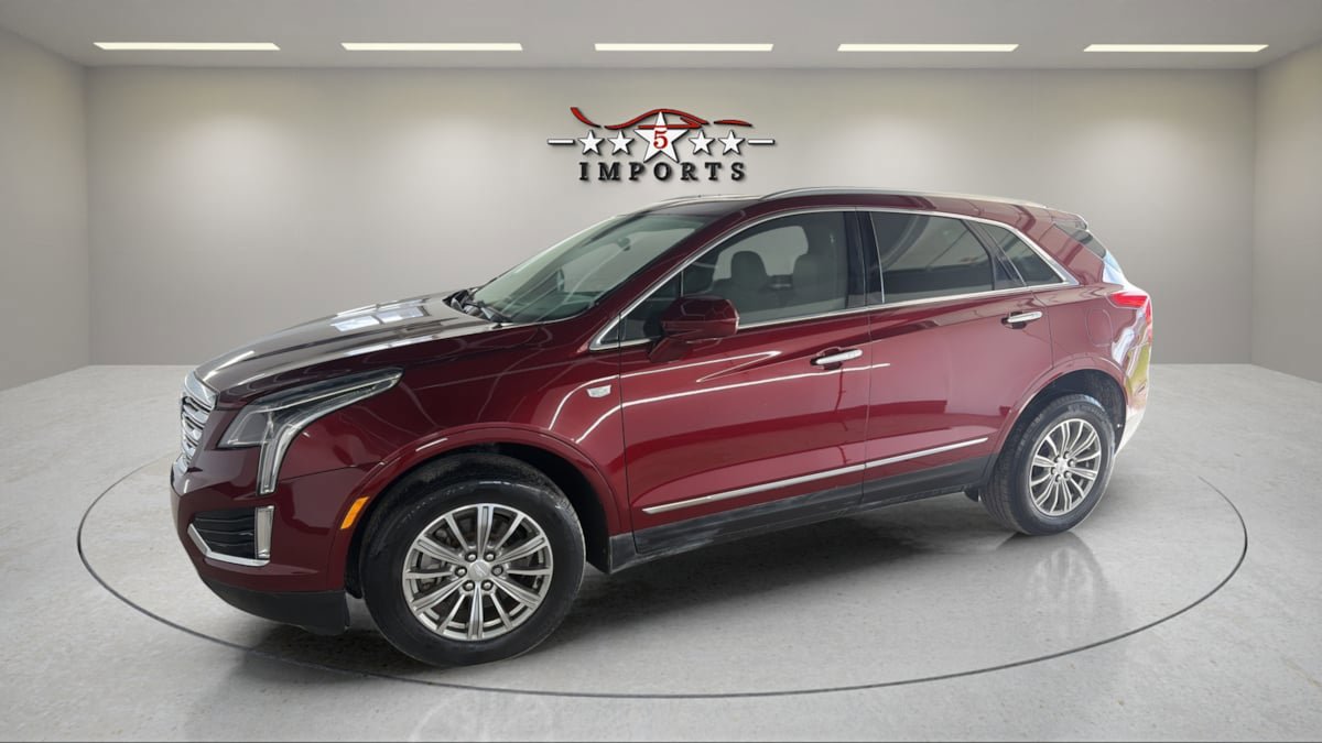 Used 2018 Cadillac XT5 Luxury w/ Driver Awareness Package FWD image 4