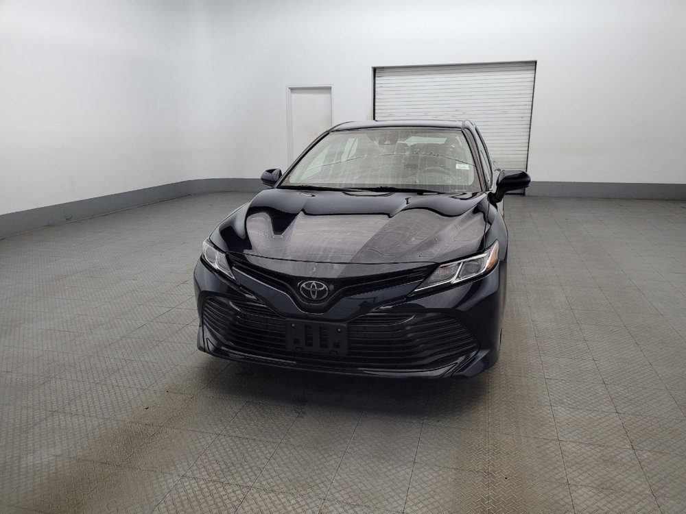 Used 2020 Toyota Camry LE image 15