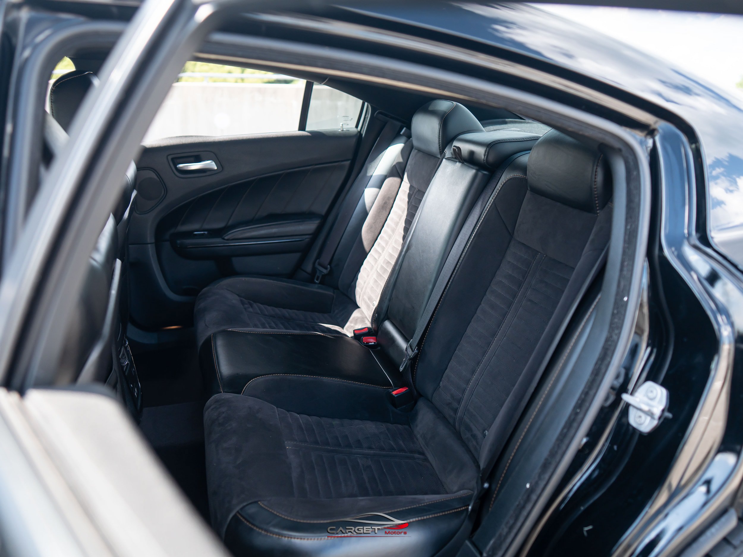 Used 2017 Dodge Charger R/T RWD image 15