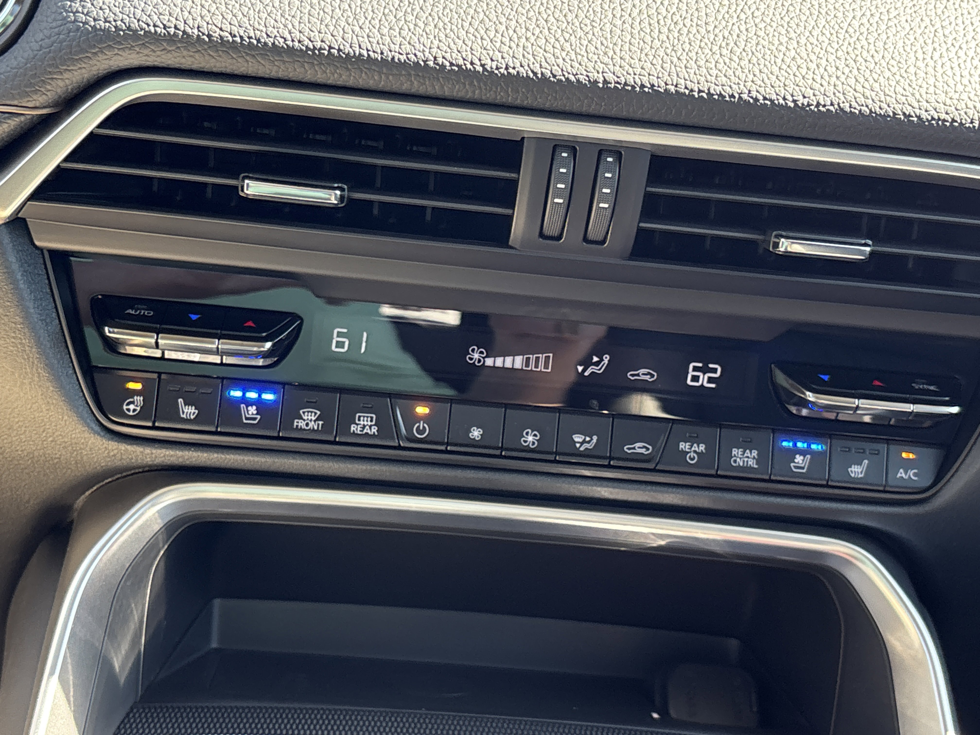 New 2026 MAZDA CX-90 3.3 Turbo w/ Premium Sport Pkg image 36