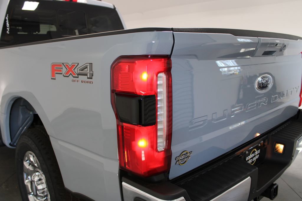 New 2026 Ford F250 Lariat w/ Chrome Package image 60