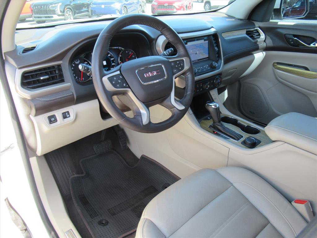 Used 2017 GMC Acadia Denali image 16