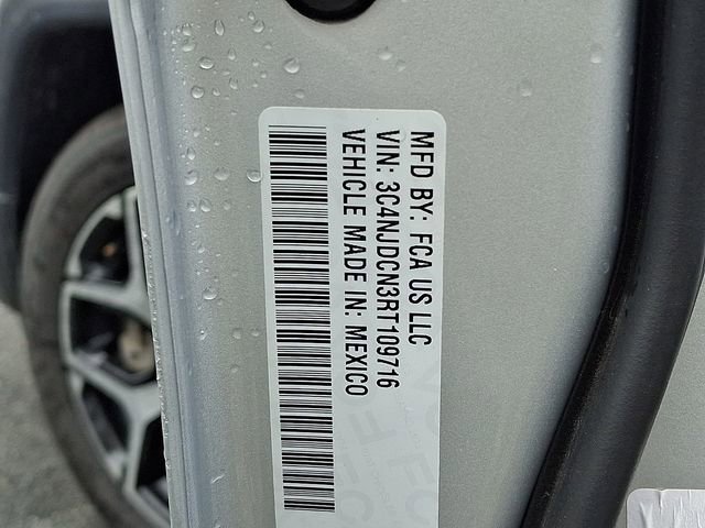 Used 2024 Jeep Compass Limited image 27