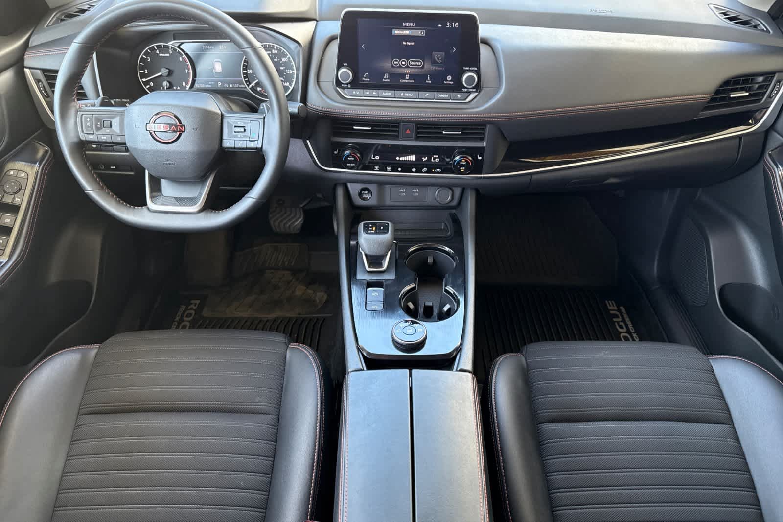 Used 2025 Nissan Rogue SV AWD/4WD image 15
