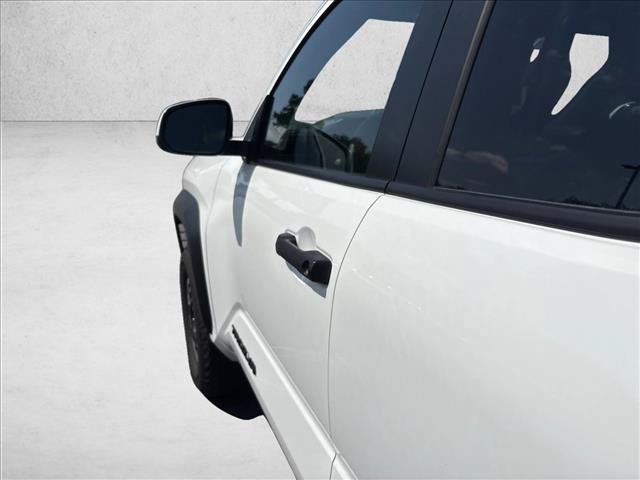 Certified 2025 Toyota Tacoma TRD Off-Road AWD/4WD image 30