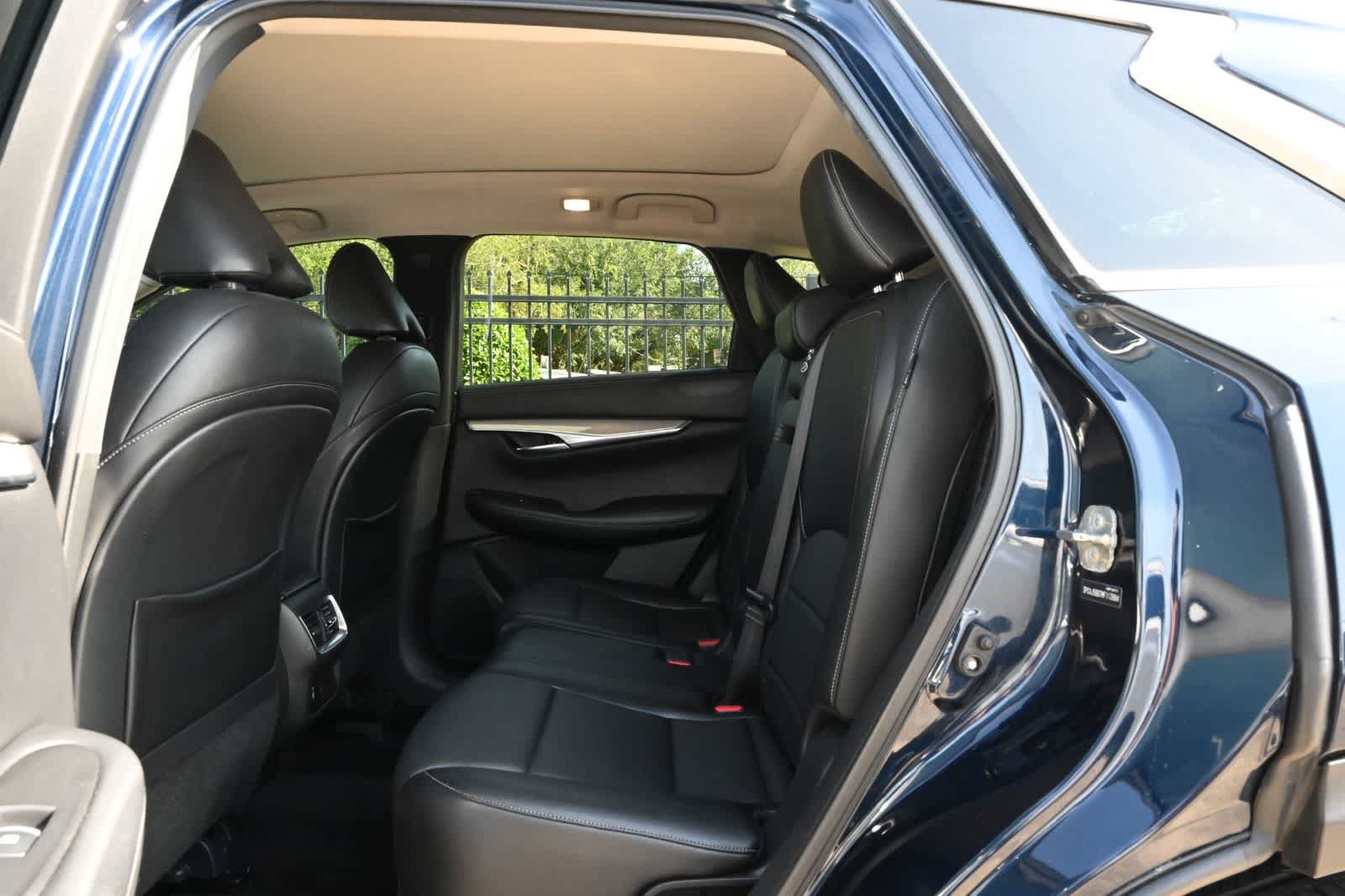 Used 2021 INFINITI QX50 Luxe AWD/4WD image 19