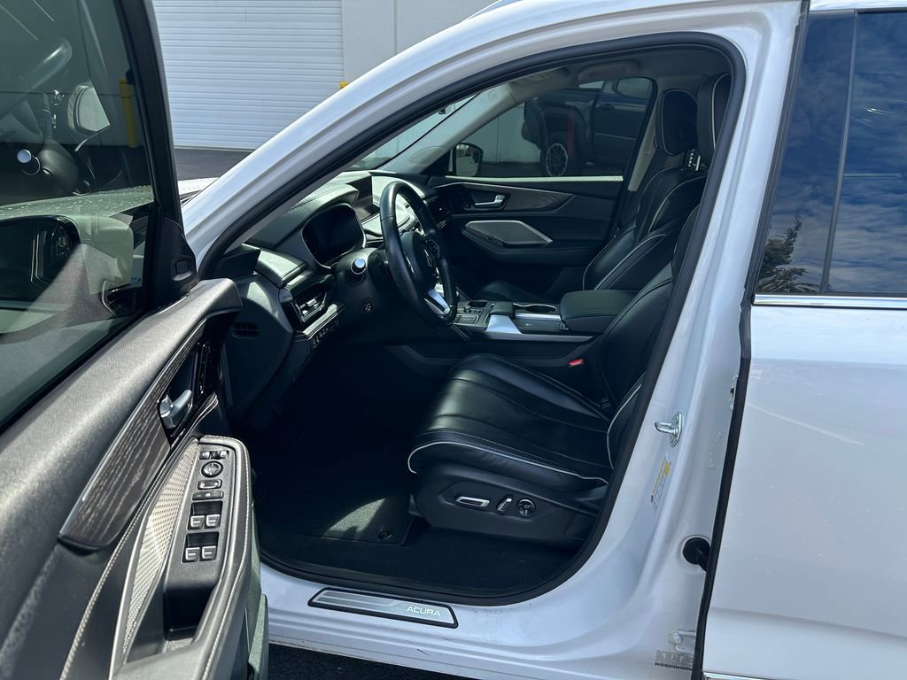 Used 2023 Acura MDX SH-AWD w/ Advance Package image 13