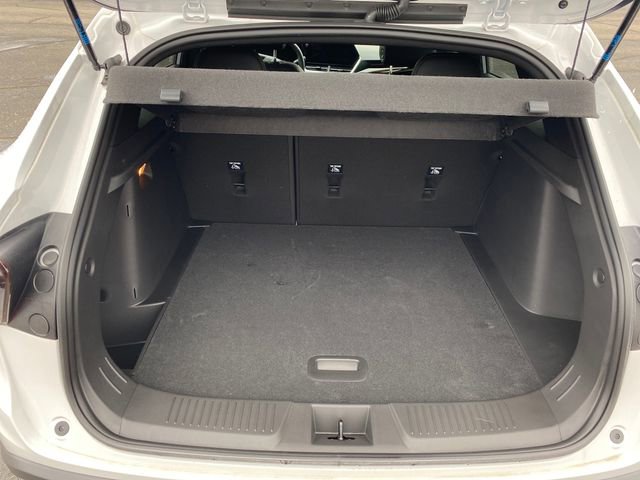 Certified 2025 Chevrolet Trax RS w/ Driver Confidence Package FWD image 16