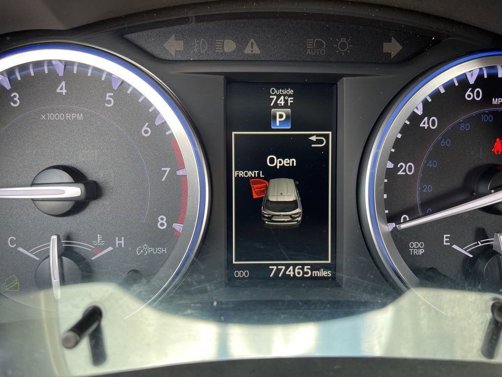 Used 2016 Toyota Highlander XLE image 23