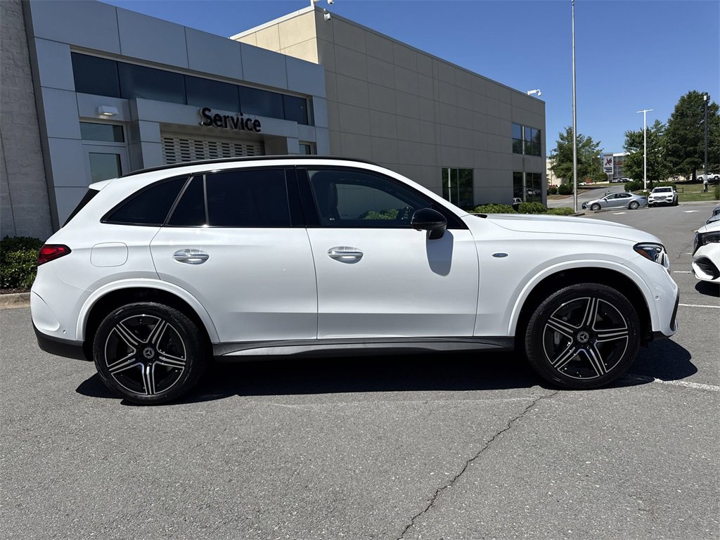 New 2025 Mercedes-Benz GLC 350e 4MATIC image 2