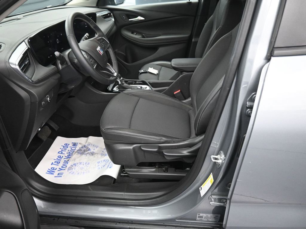 Used 2025 Buick Encore GX Preferred image 27