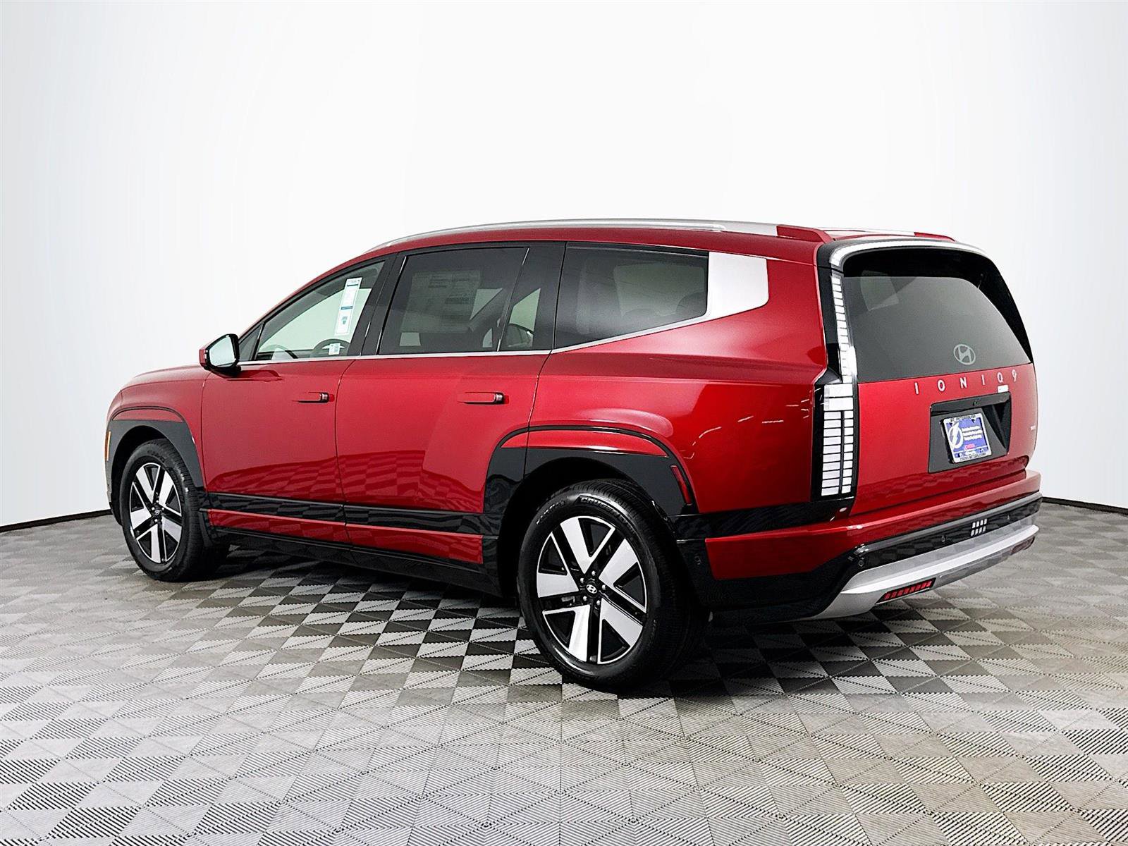 New 2026 Hyundai Ioniq 9 SEL image 5