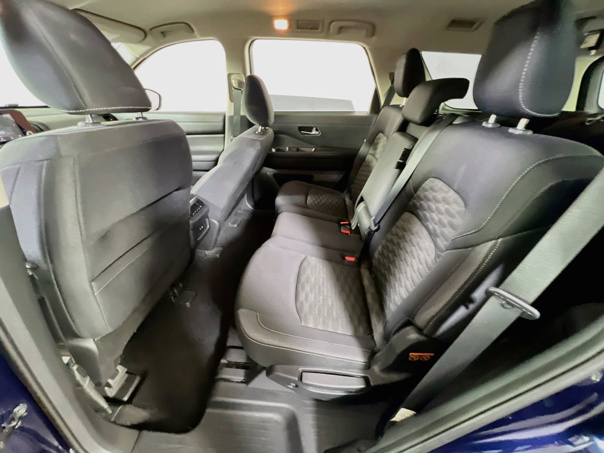 Used 2022 Nissan Pathfinder S AWD/4WD image 22