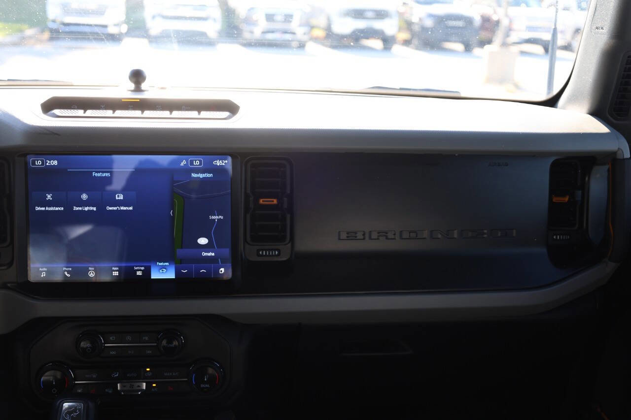 Used 2022 Ford Bronco Badlands image 23