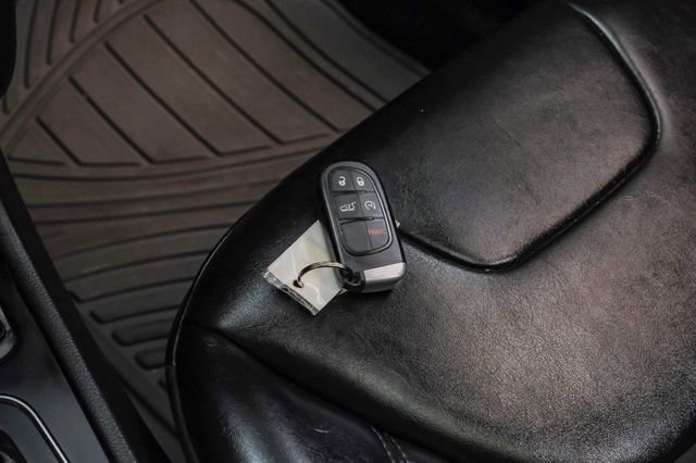 Used 2020 Jeep Cherokee Latitude Plus w/ Comfort/Convenience Group image 53