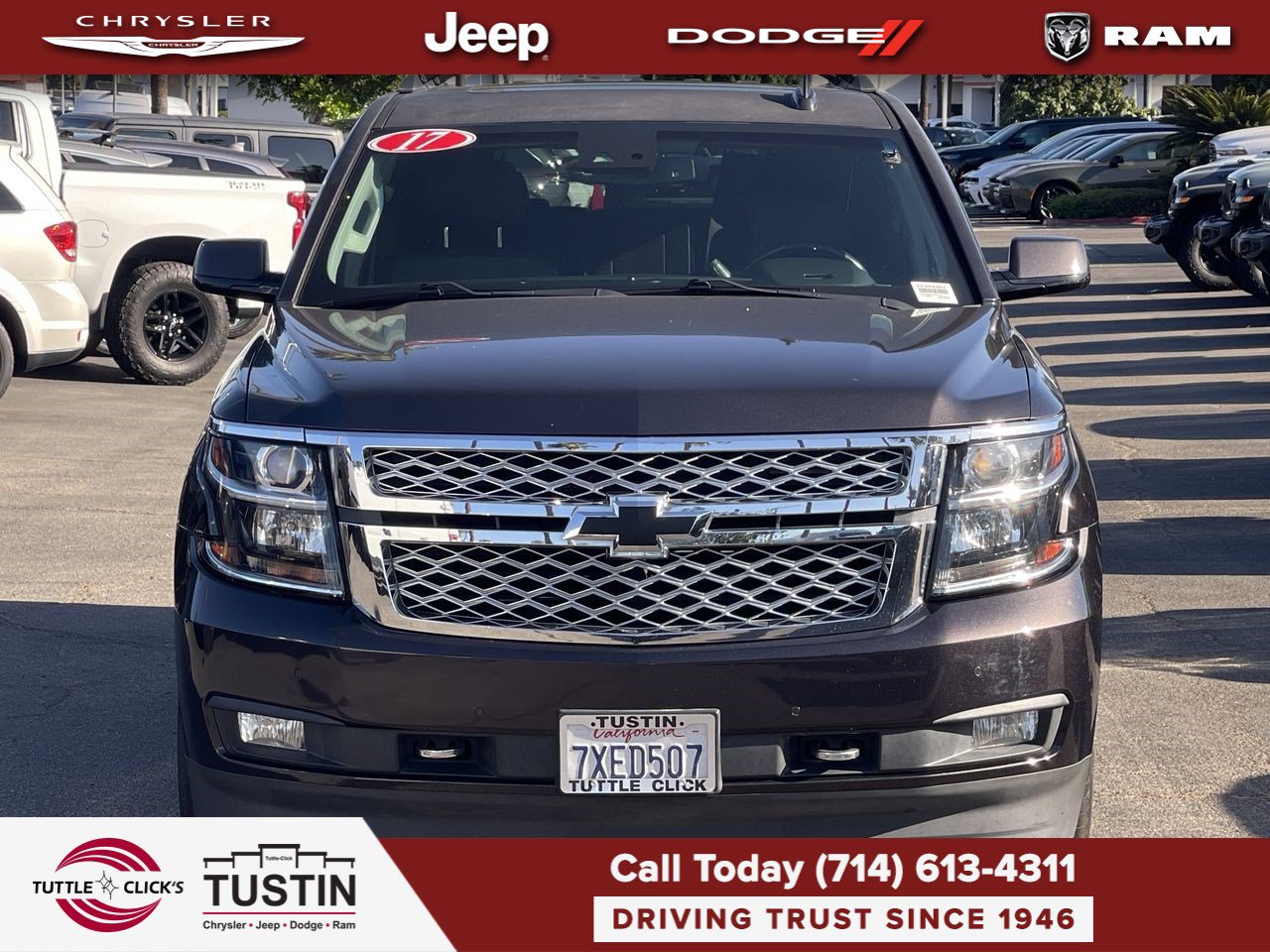 Used 2017 Chevrolet Suburban LT w/ LT Signature Package AWD/4WD image 8