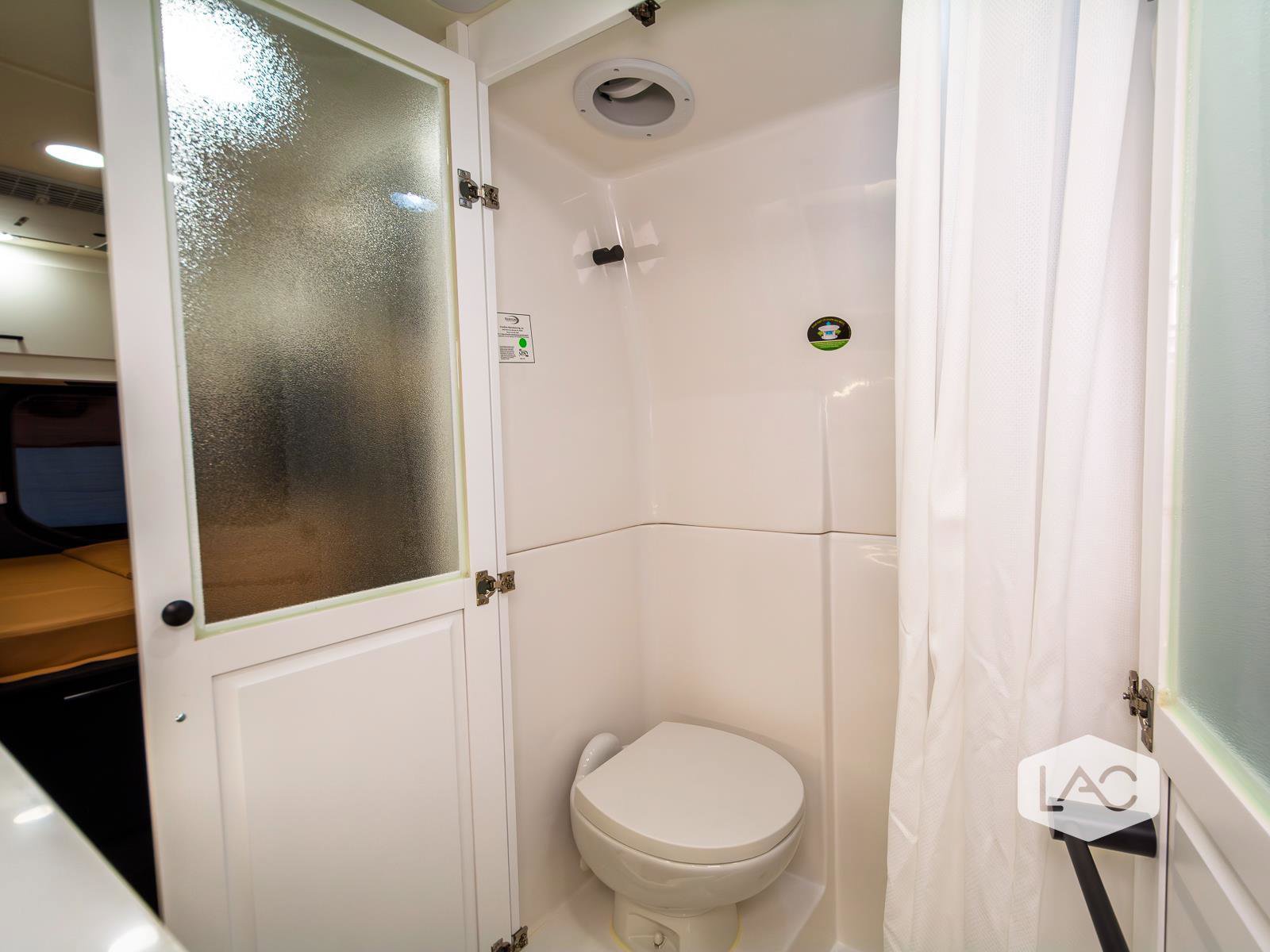 Used 2023 Mercedes-Benz Sprinter 3500 image 22