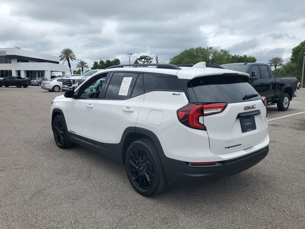 Used 2023 GMC Terrain SLT w/ Elevation Edition image 4