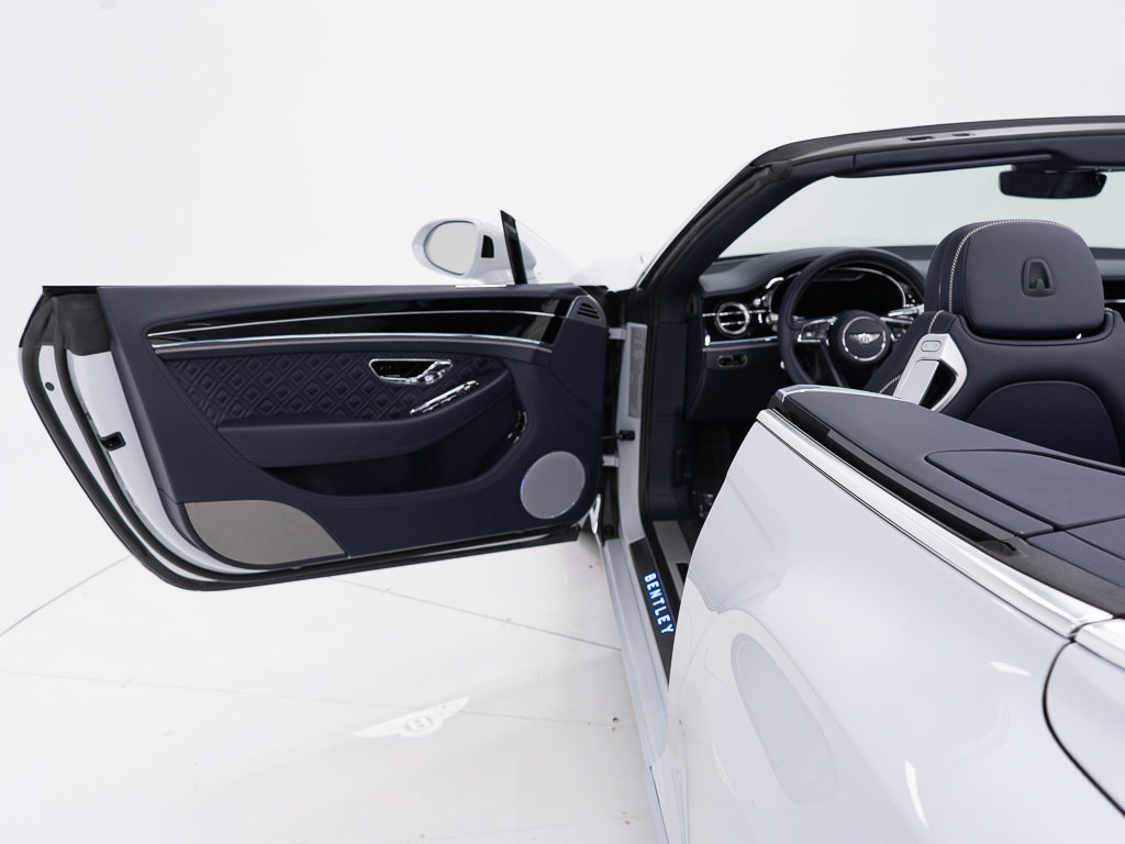 Used 2020 Bentley Continental GT AWD/4WD image 18