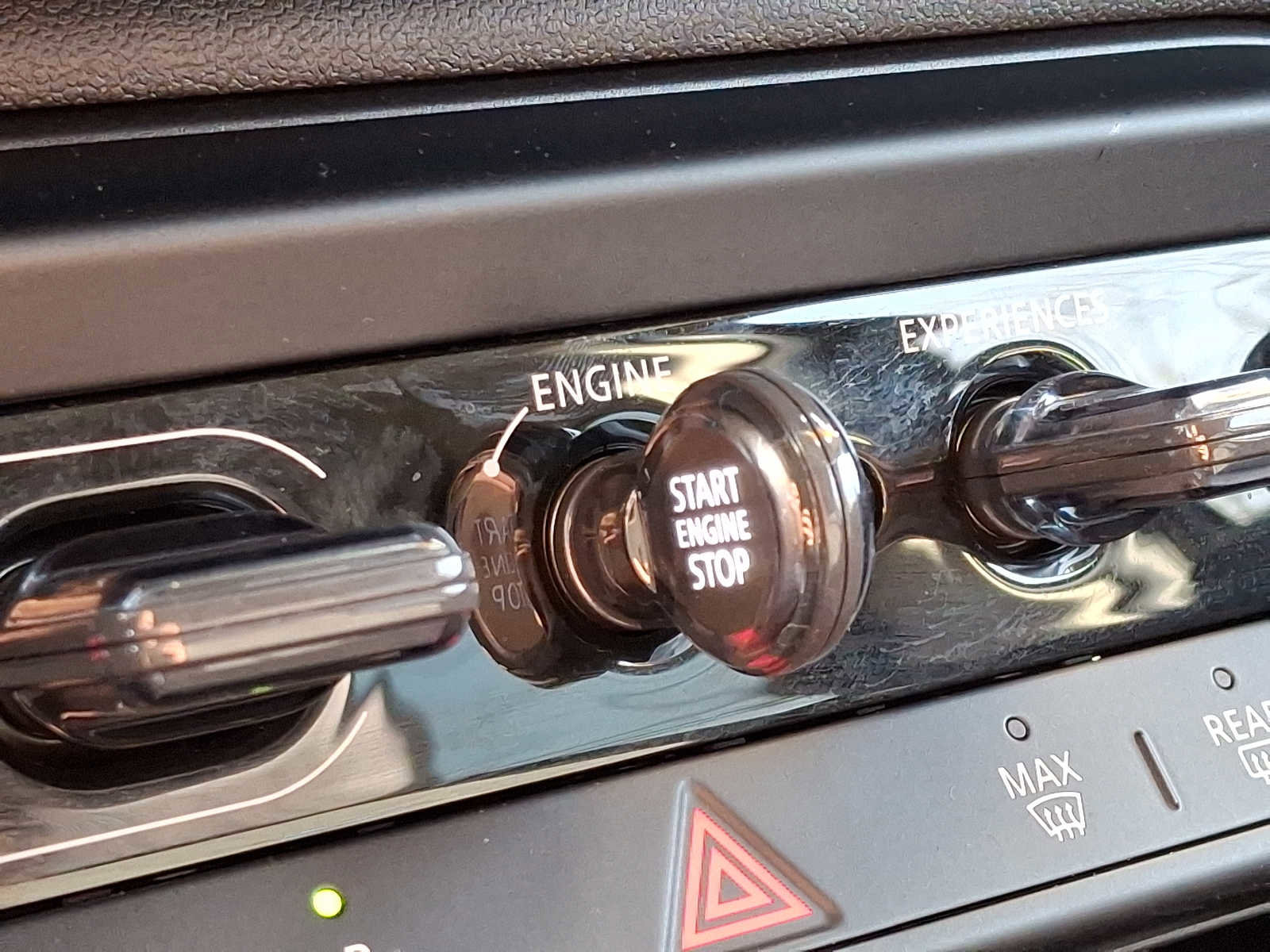 Used 2025 MINI Cooper Countryman S w/ Comfort Package Max image 24