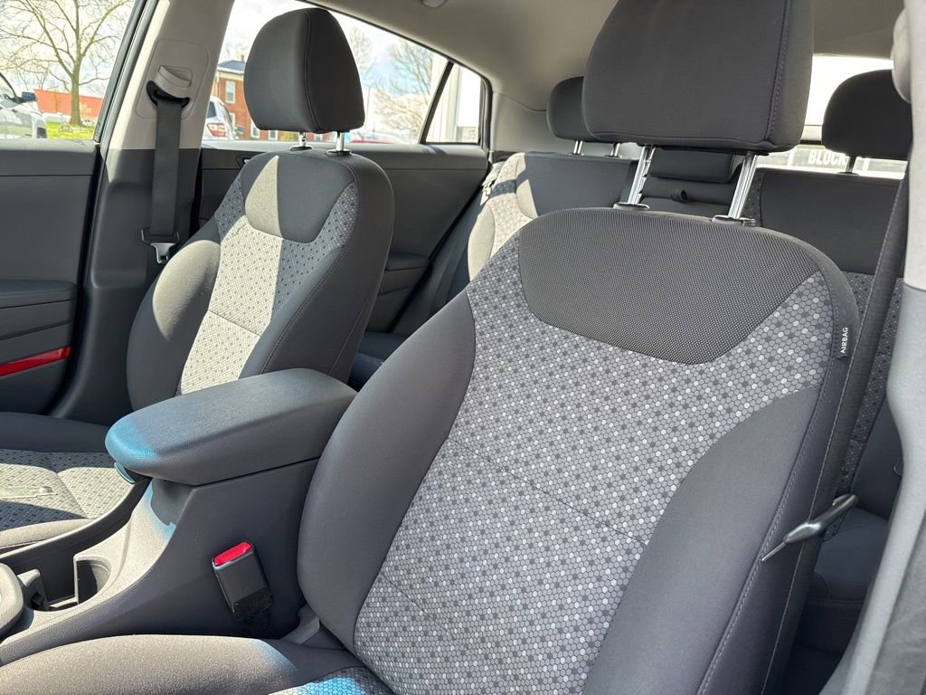 Used 2018 Hyundai Ioniq SEL image 28