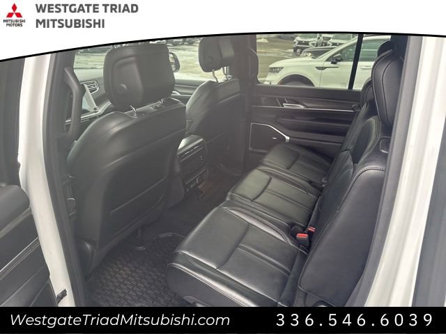 Used 2024 Jeep Wagoneer L Series II w/ Flexible Seating Group image 6