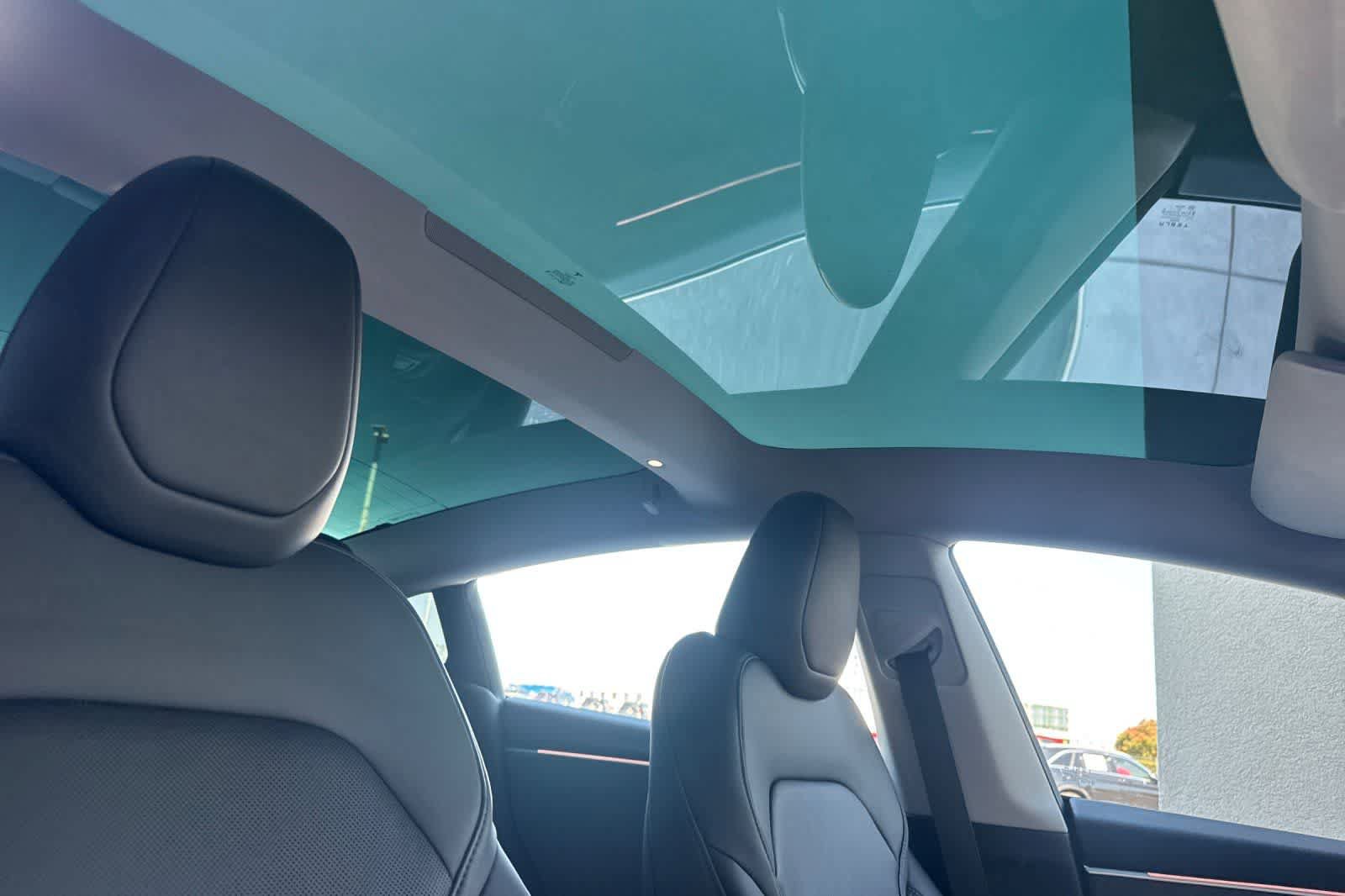 Used 2024 Tesla Model 3 Standard Range RWD image 17