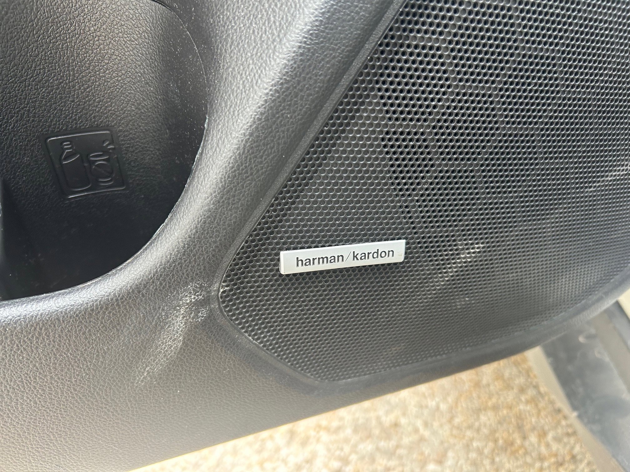 Used 2017 Subaru Outback 2.5i Limited image 6