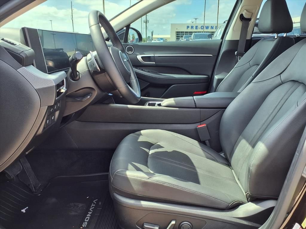 Used 2024 Hyundai Sonata Limited FWD image 12