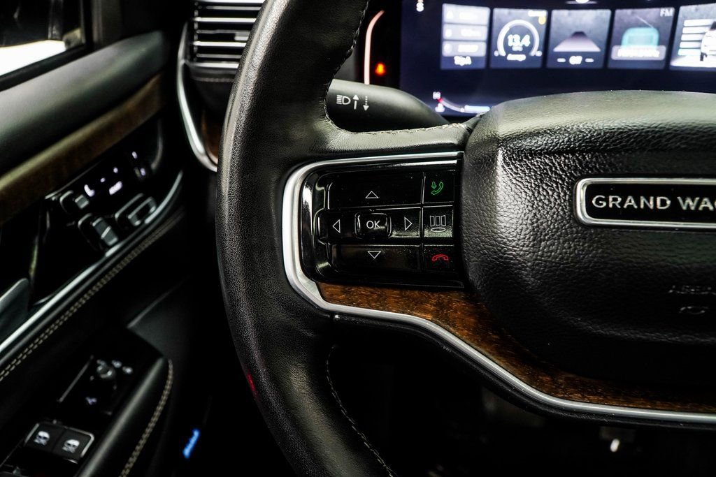 Used 2024 Jeep Grand Wagoneer L 4WD image 40