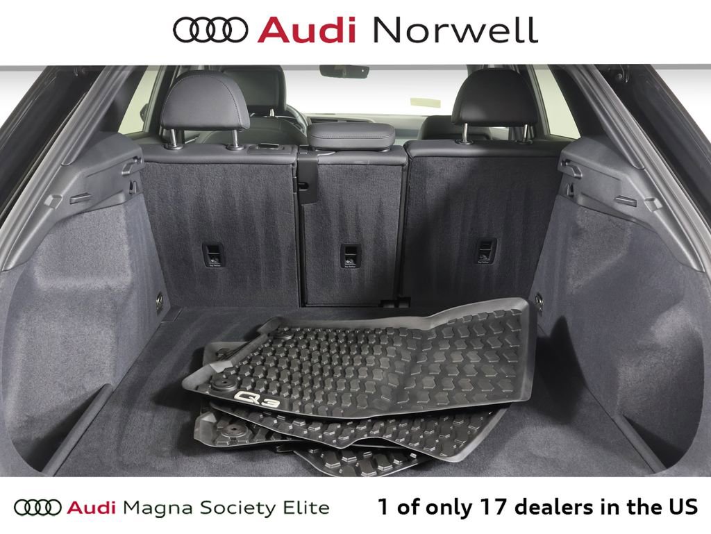 Used 2025 Audi Q3 2.0T Premium w/ Convenience Package image 16