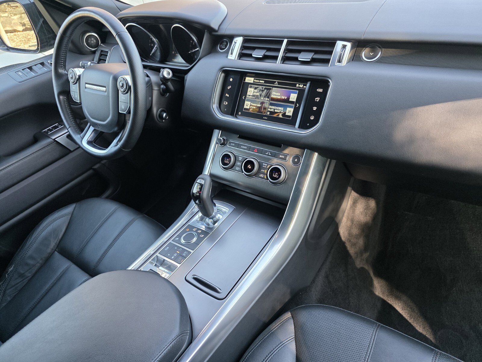 Used 2016 Land Rover Range Rover Sport SE AWD/4WD image 29