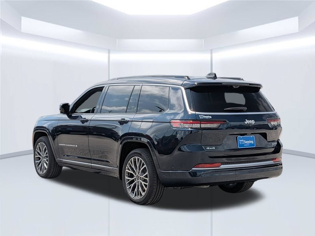 New 2026 Jeep Grand Cherokee L Summit AWD/4WD image 3