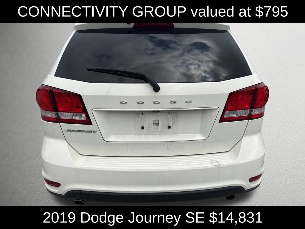 Used 2019 Dodge Journey SE w/ Premium Group FWD image 4