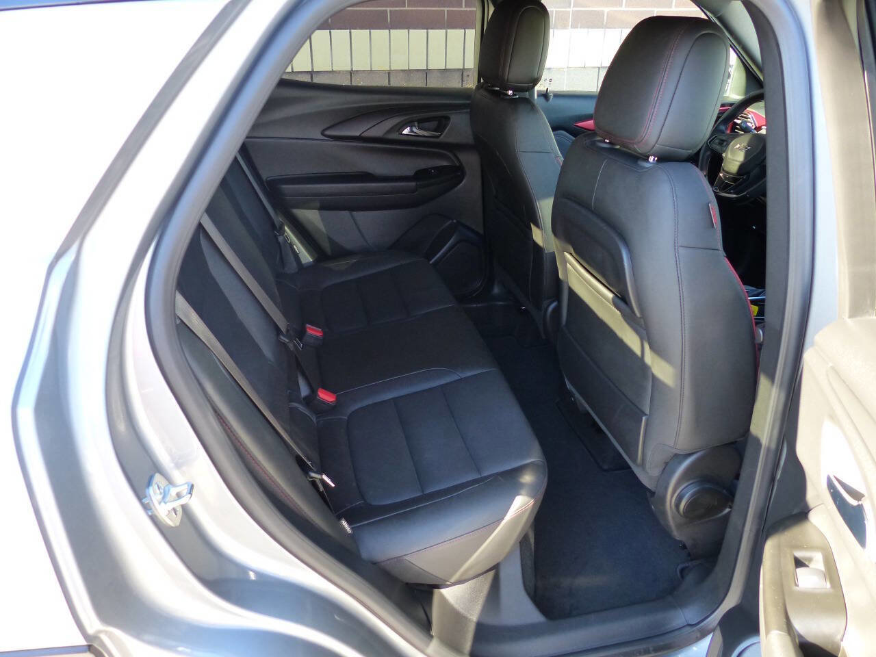 Used 2024 Chevrolet TrailBlazer RS w/ Driver Confidence Package image 39