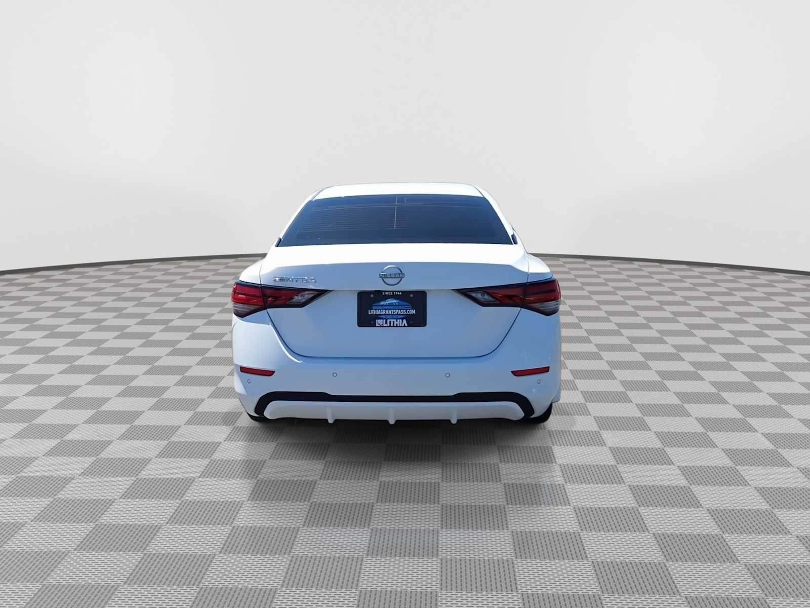 Used 2025 Nissan Sentra S FWD image 7