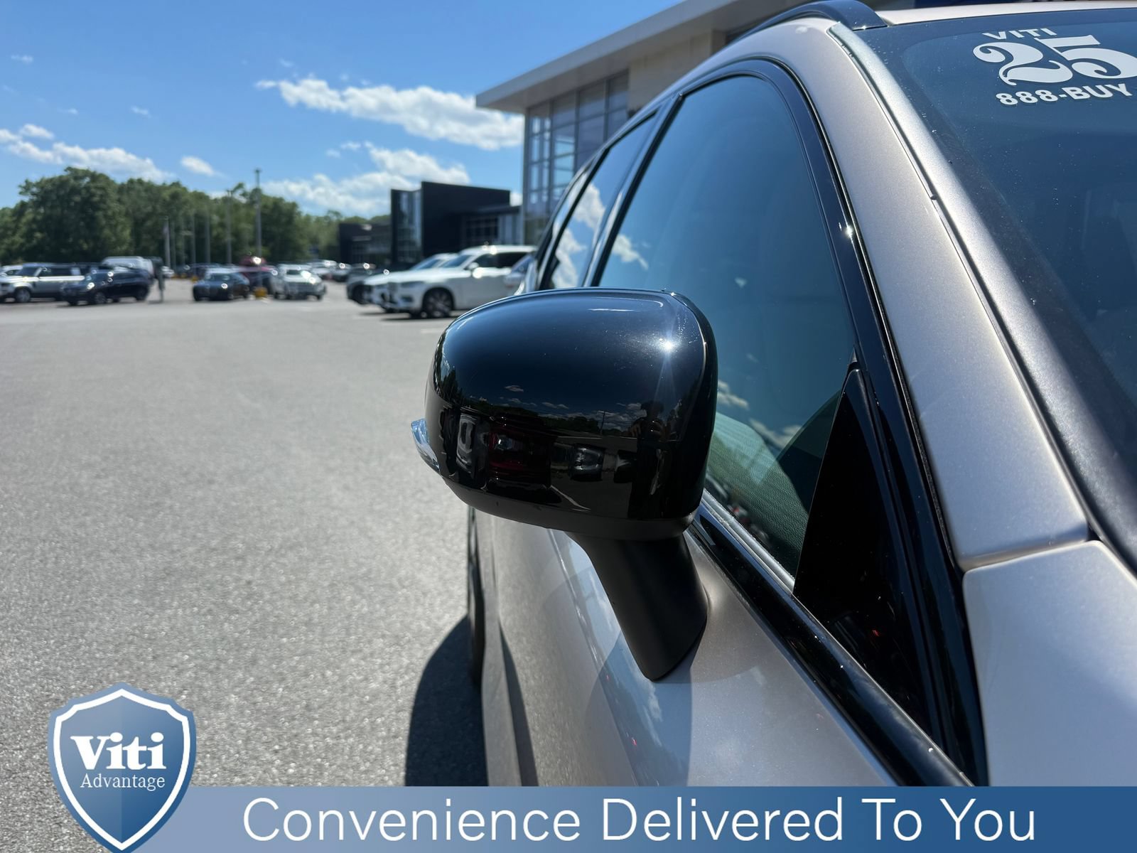 Certified 2025 Volvo XC60 T8 Plus w/ Protection Package Premier AWD/4WD image 10