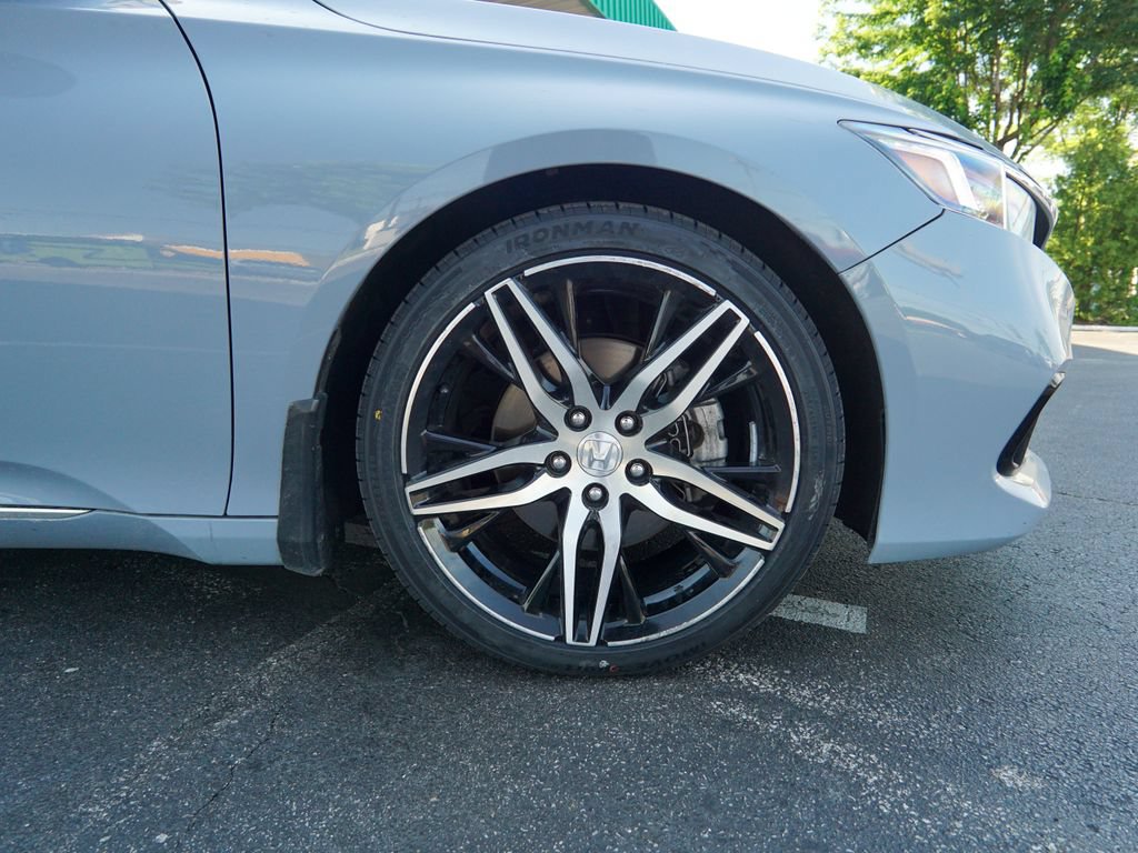 Used 2022 Honda Accord Touring image 11