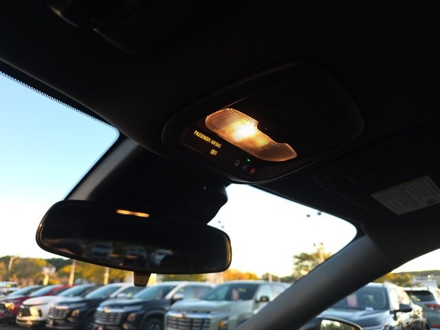 Used 2024 Chevrolet Trax RS w/ Driver Confidence Package image 23