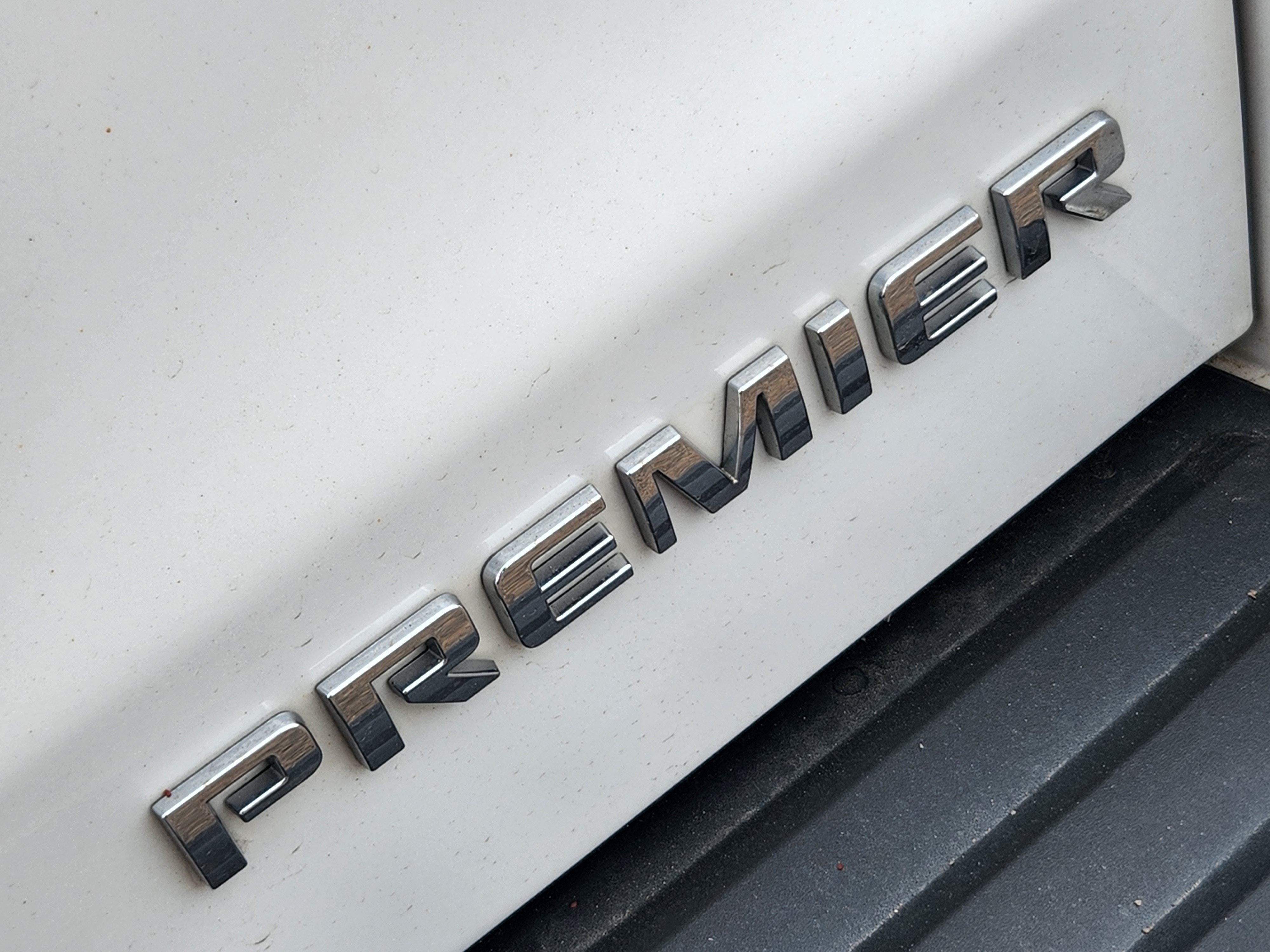 Used 2020 Chevrolet Tahoe Premier w/ Max Trailering Package AWD/4WD image 8