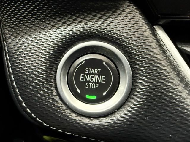 Used 2025 Chevrolet Equinox LT image 38