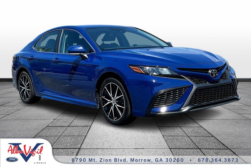 Used 2023 Toyota Camry SE