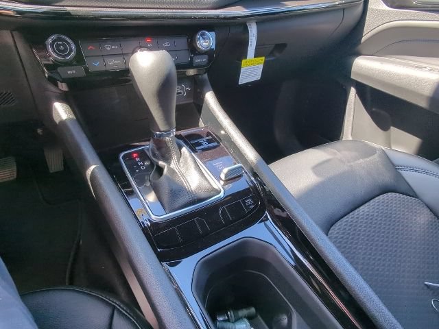 New 2026 Jeep Compass Latitude AWD/4WD image 16