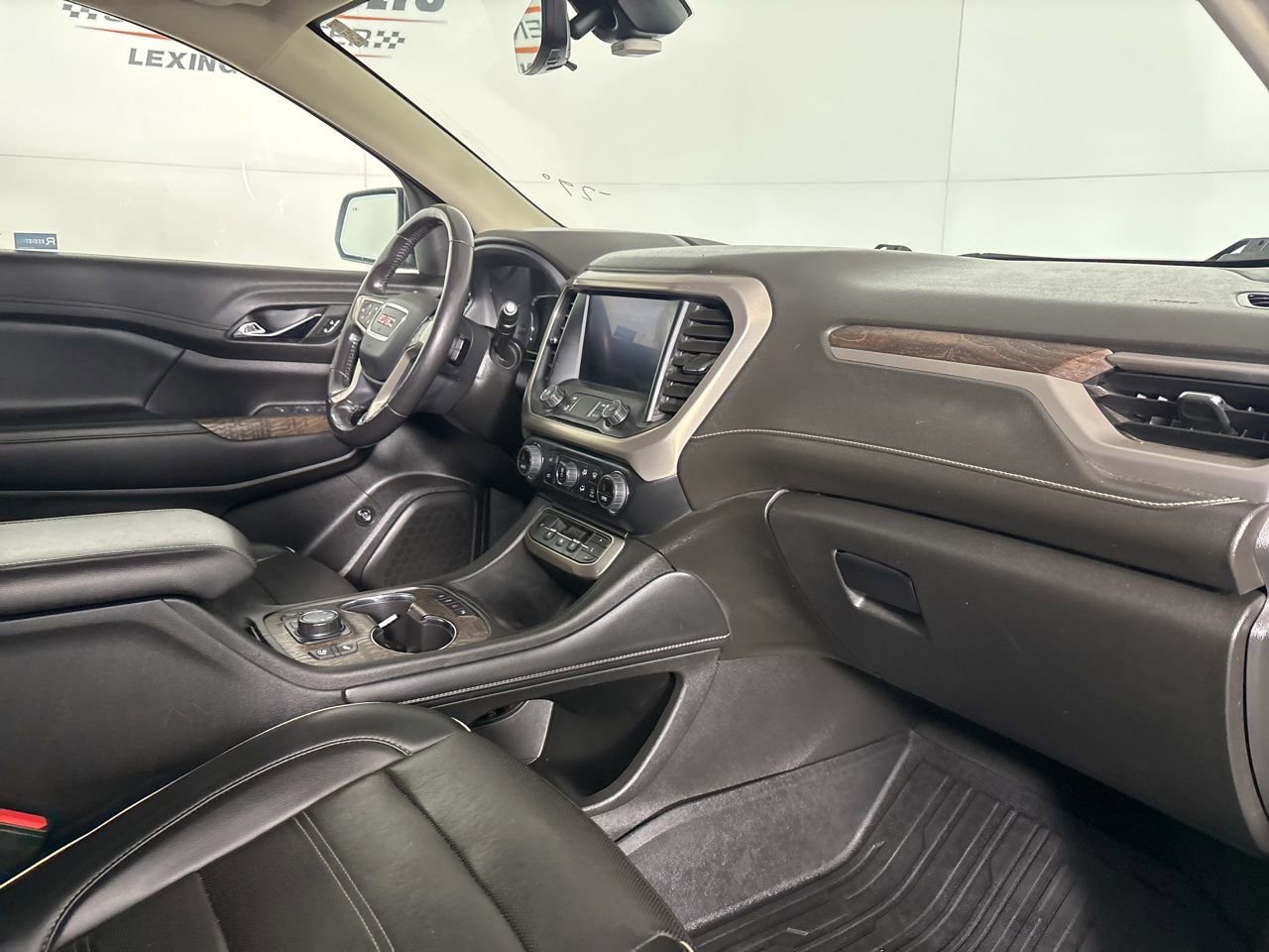 Used 2022 GMC Acadia Denali w/ Denali Ultimate Package image 33