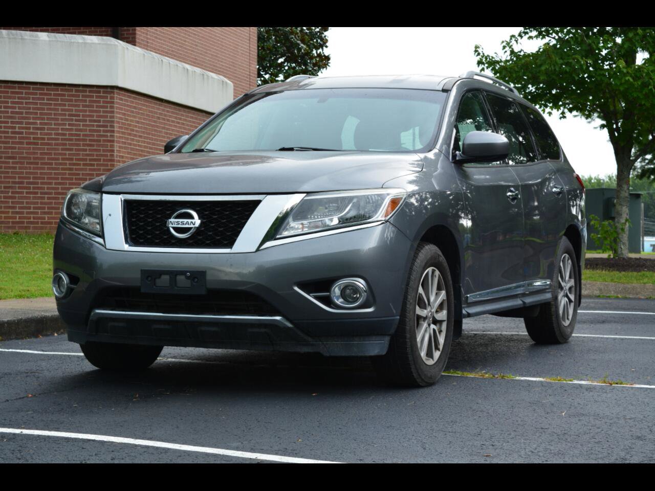 Used 2016 Nissan Pathfinder SL w/ Cargo Package