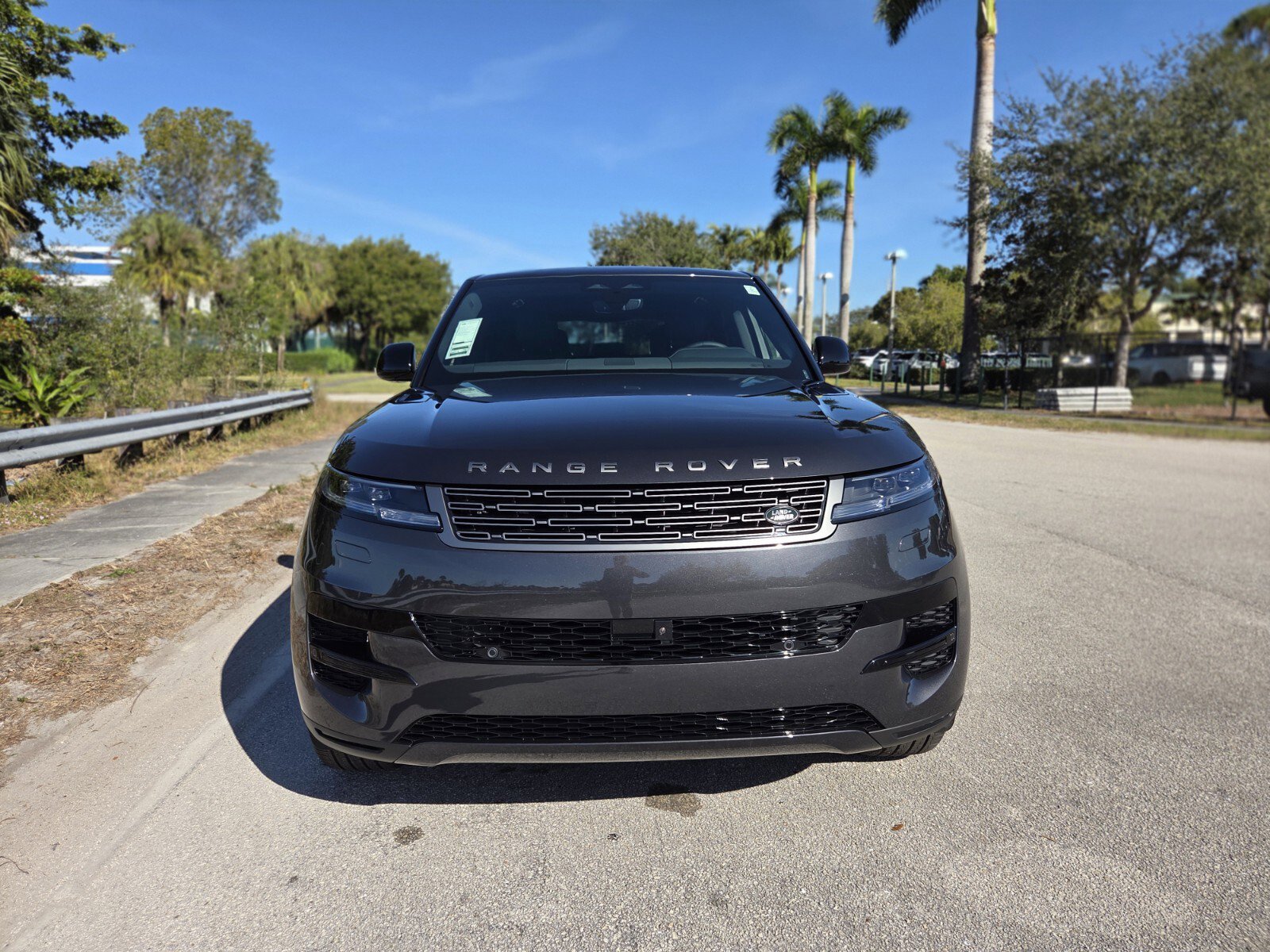 New 2026 Land Rover Range Rover Sport SE image 8